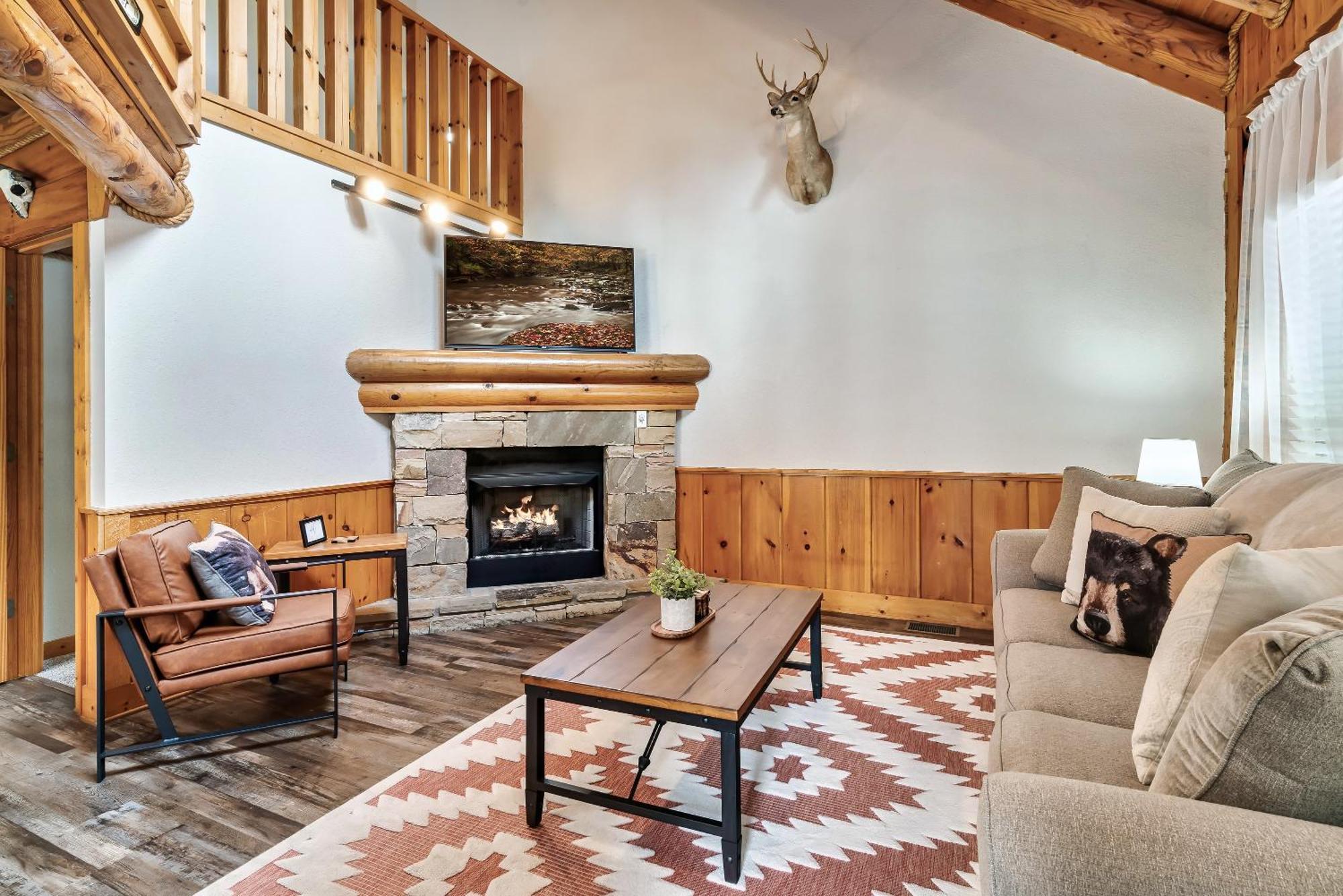 Pet Friendly 2br Just 5 Min To Pkwy! Free Attraction Tickets Holiday home