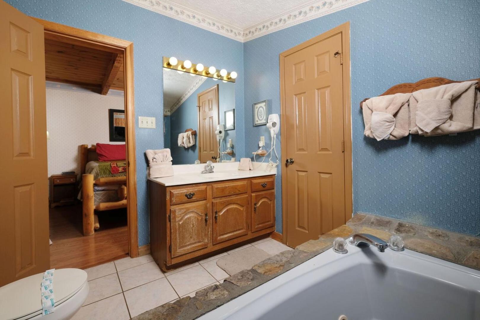 Cozy 2br Hot Tub Free Attraction Tickets Pigeon Forge