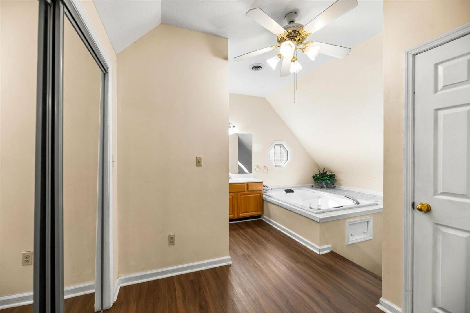 Relaxing 2br 10 Min To Pkwy! Free Attraction Tickets Holiday home