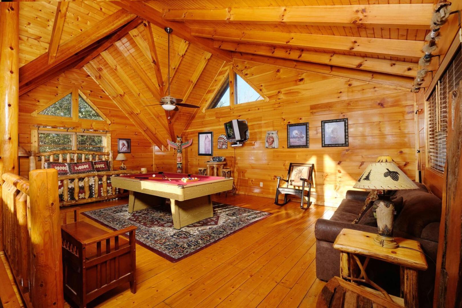 Cozy 1br Ziplines Hot Tub Pool Table Free Attraction Tickets Pigeon Forge