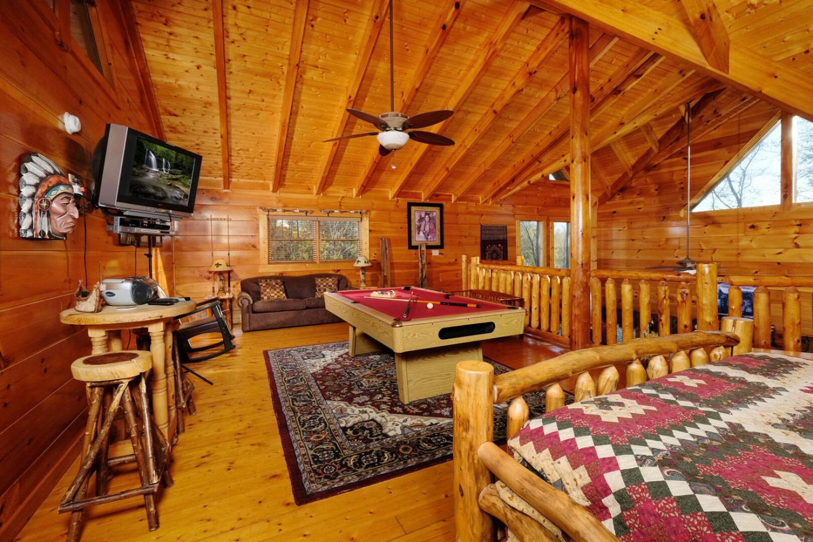 Holiday home Cozy 1br Ziplines Hot Tub Pool Table Free Attraction Tickets *