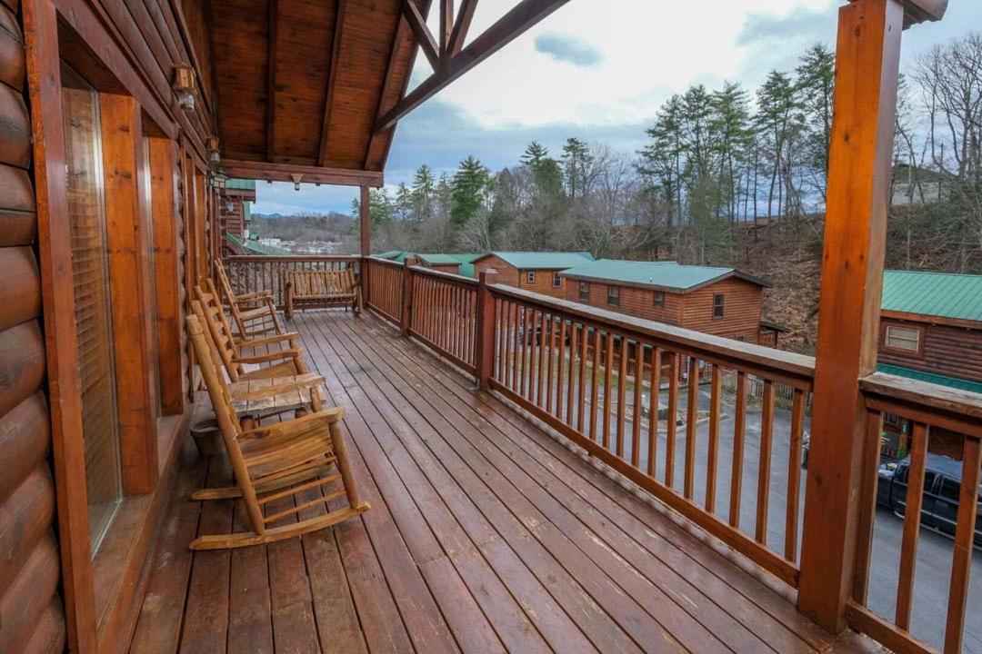 Holiday home Spacious 4br 5 Min To Pkwy Hot Tub Free Attraction Tickets Pigeon Forge