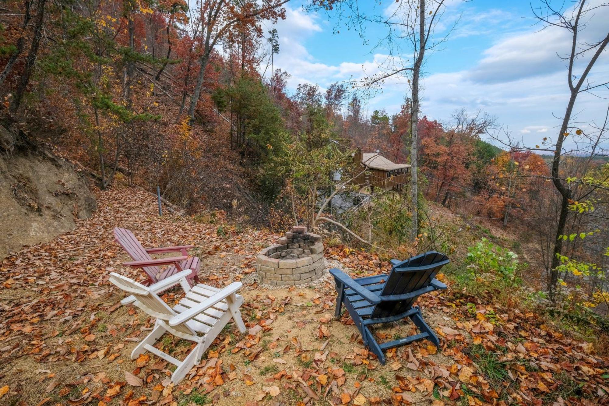 Cozy 1br Stunning Views Hot Tub Fire Pit Free Attraction Tickets Holiday home