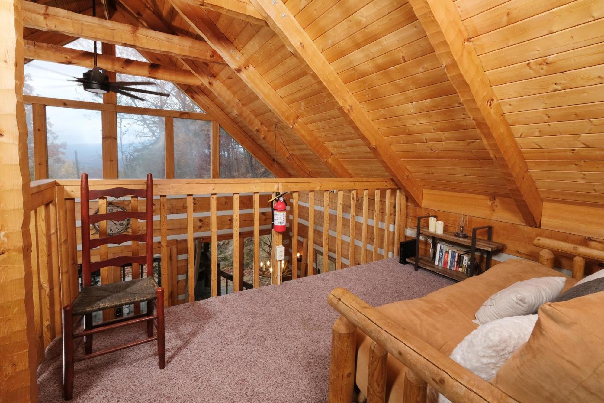 Cozy 1br Stunning Views Hot Tub Fire Pit Free Attraction Tickets Holiday home