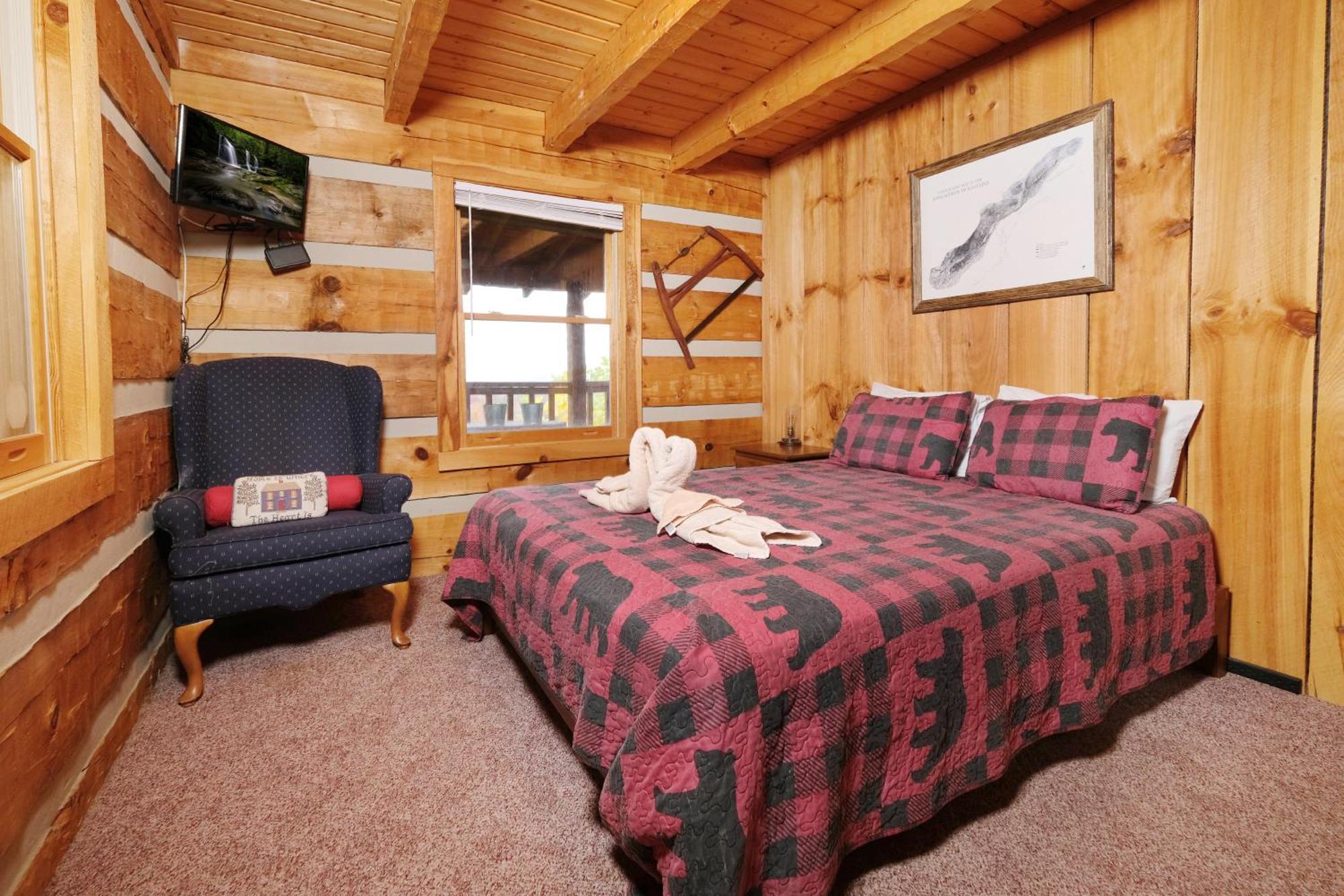 Cozy 1br Stunning Views Hot Tub Fire Pit Free Attraction Tickets Pigeon Forge