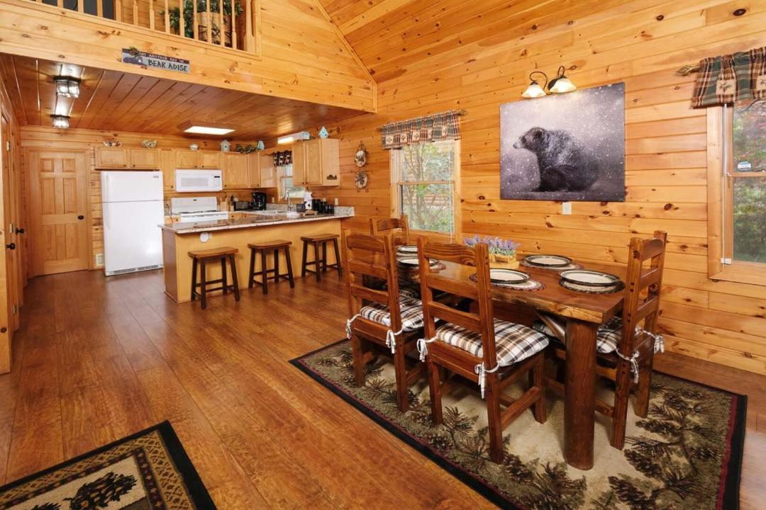 Holiday home Beauty And The Bear By Colonial Properties *