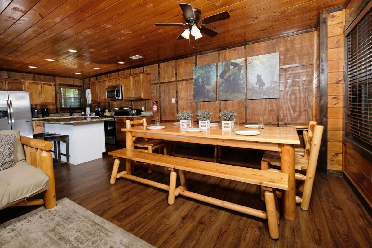 Relaxing 2br Just 5 Min To Parkway! Free Attraction Tickets Pigeon Forge