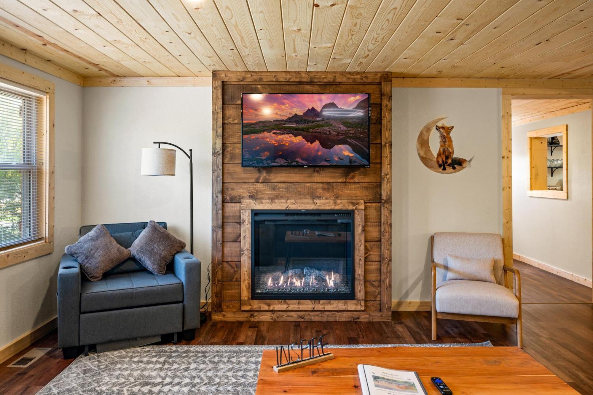 Location, Hot Tub, Theater, Grill, Ez Roads *