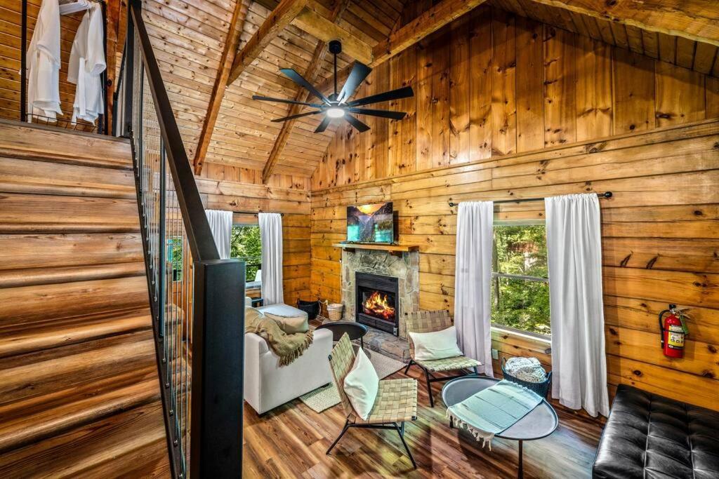 Relaxing Escape Holiday home Pigeon Forge