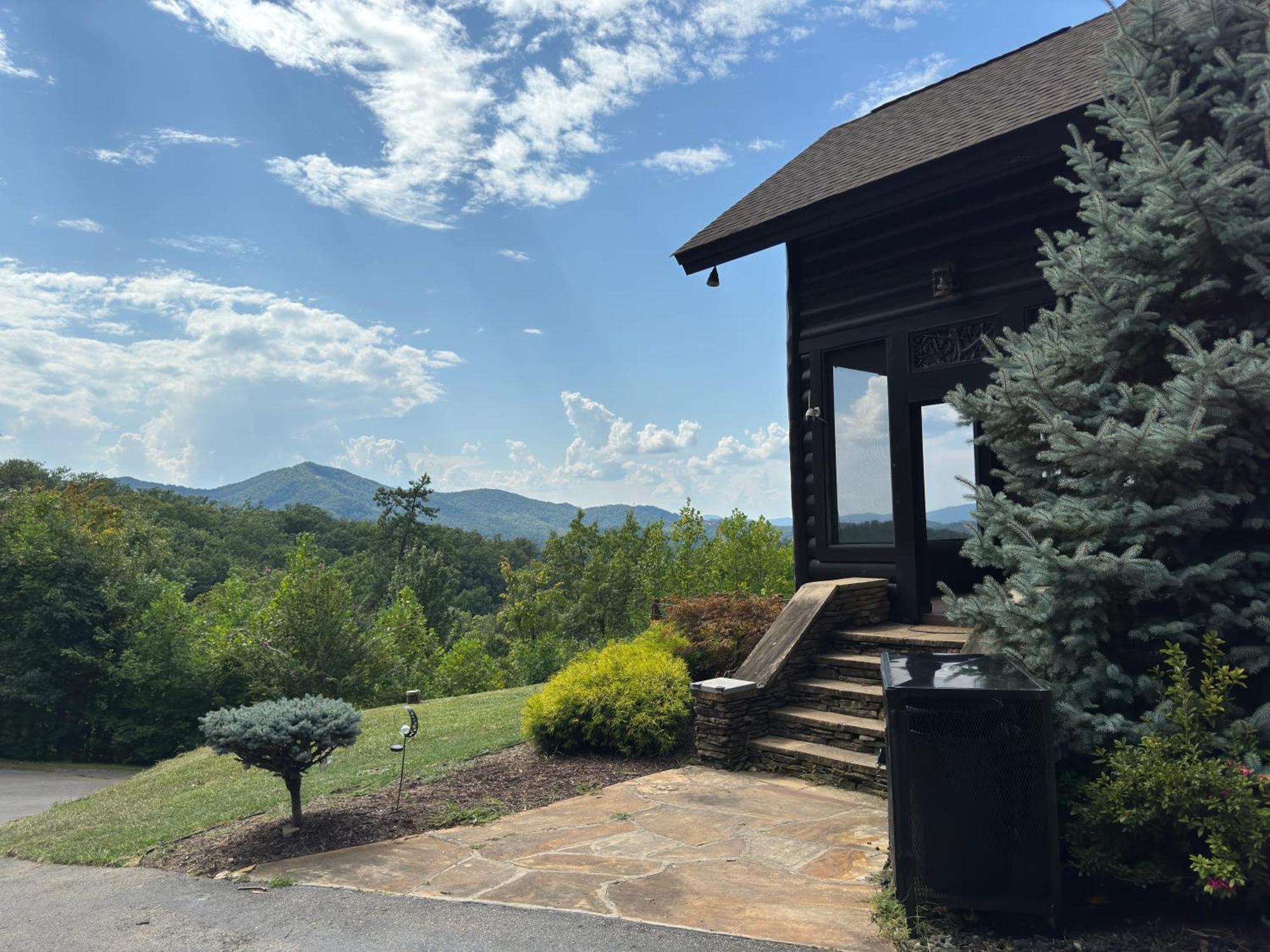 Smoky - Glowing Twilight Holiday home Pigeon Forge