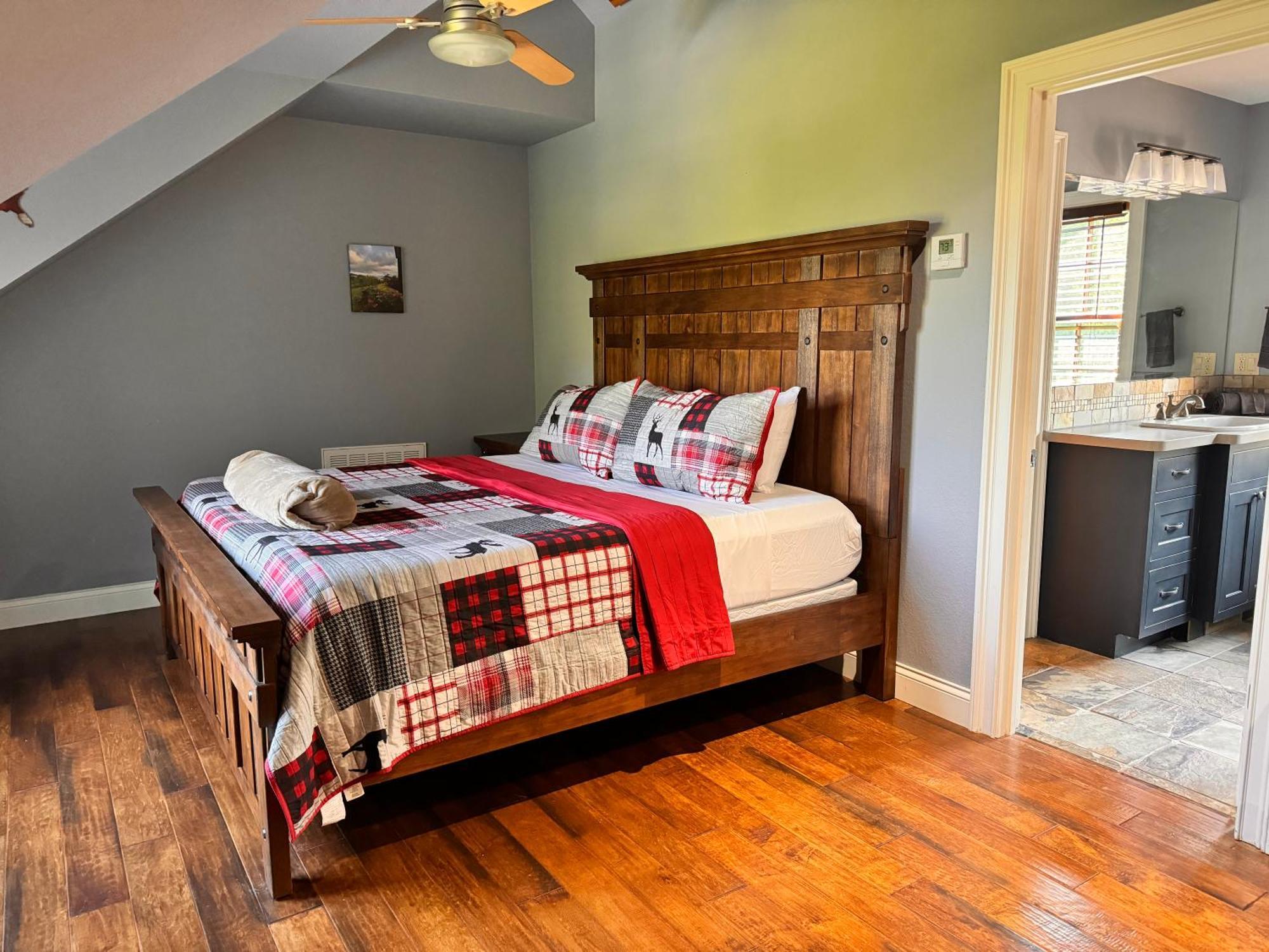 Smoky - Glowing Twilight Holiday home Pigeon Forge