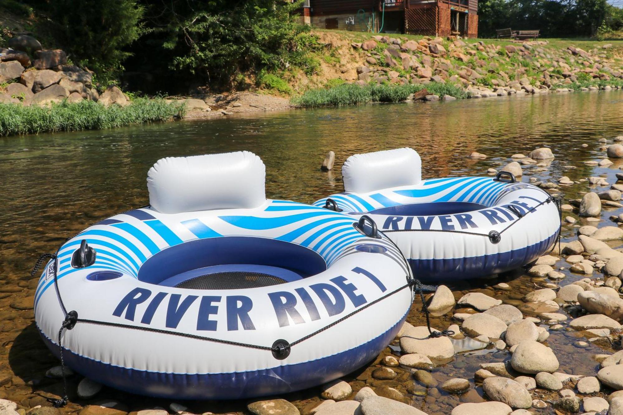 Holiday home Charming 2 Bed Oasis With River Access Hot Tub And Outdoor Fun Sleeps 6 Comfortably