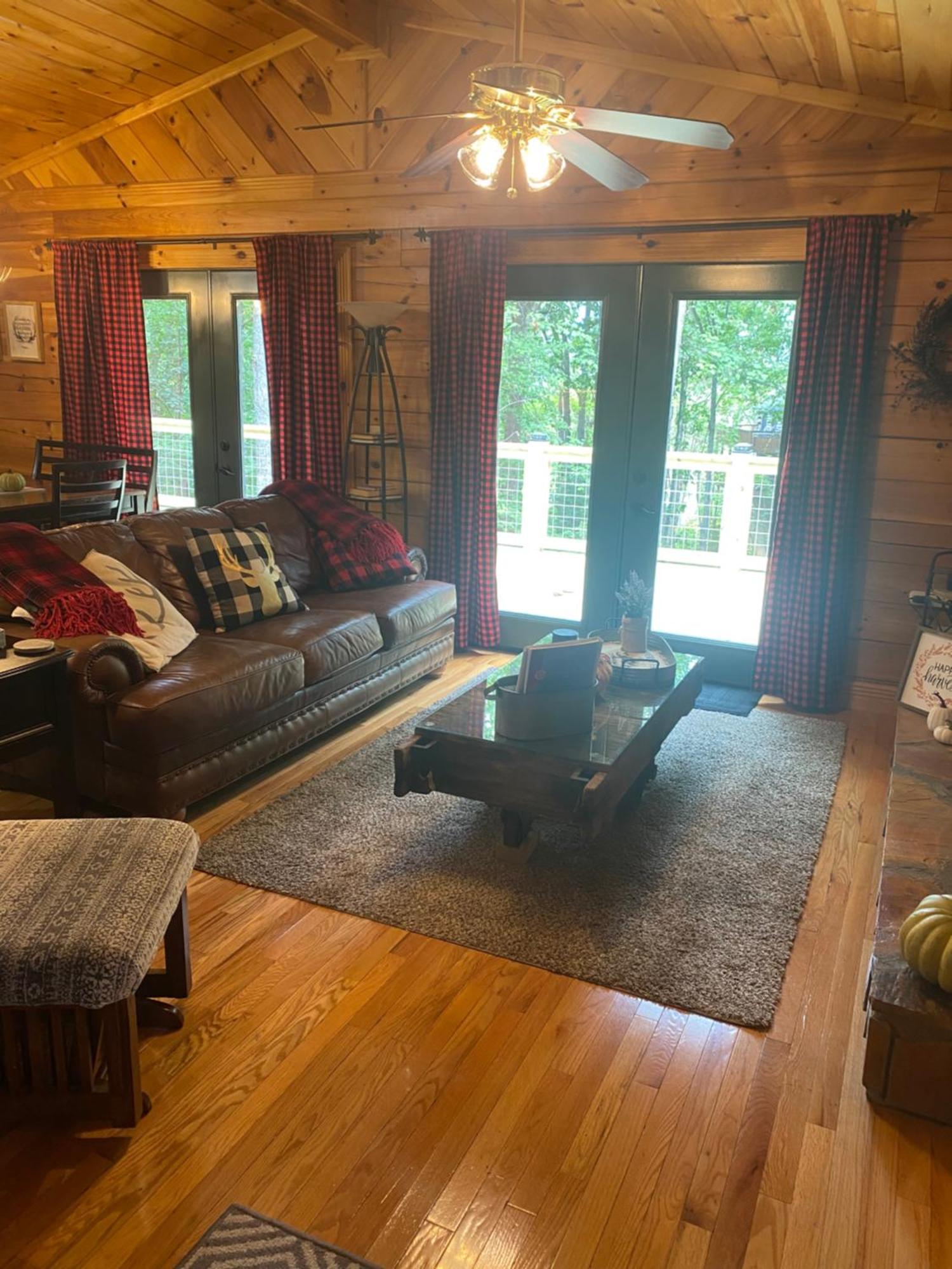 Chalet His Promises *