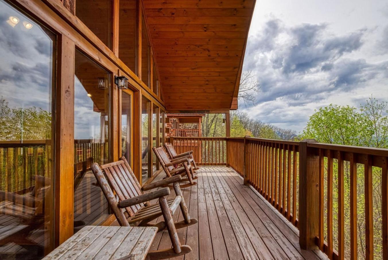 Holiday home Amazing Views, Pool, Hot Tub, Pool Table, Arcade *