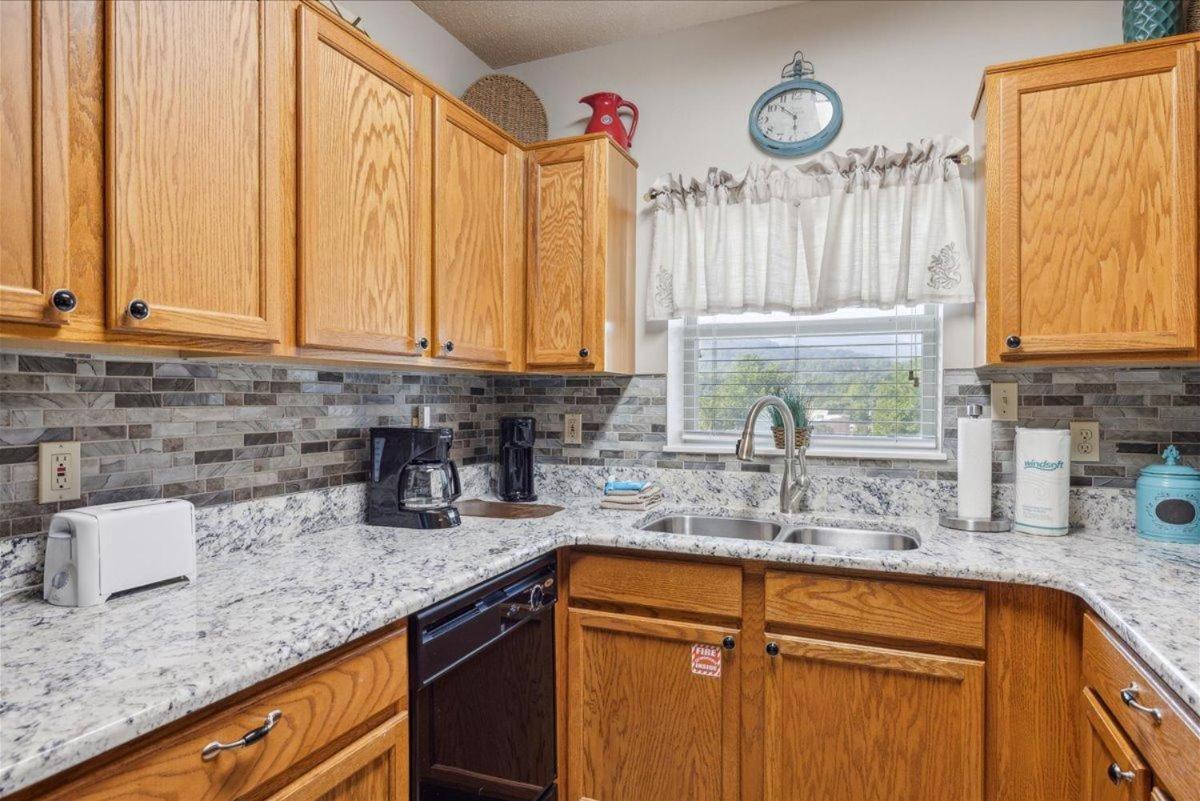 Cl 404 River Reflections Holiday home