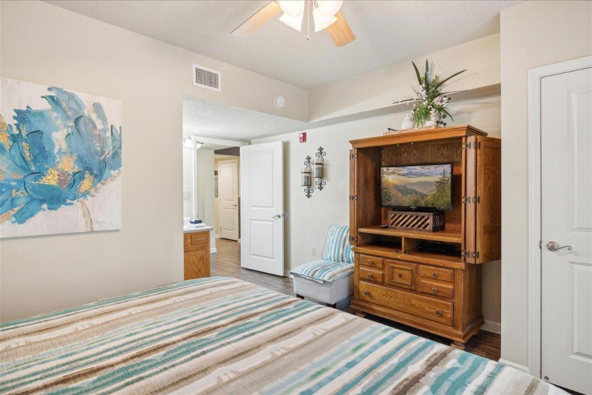 Cl303 Splash 'n' Views Holiday home