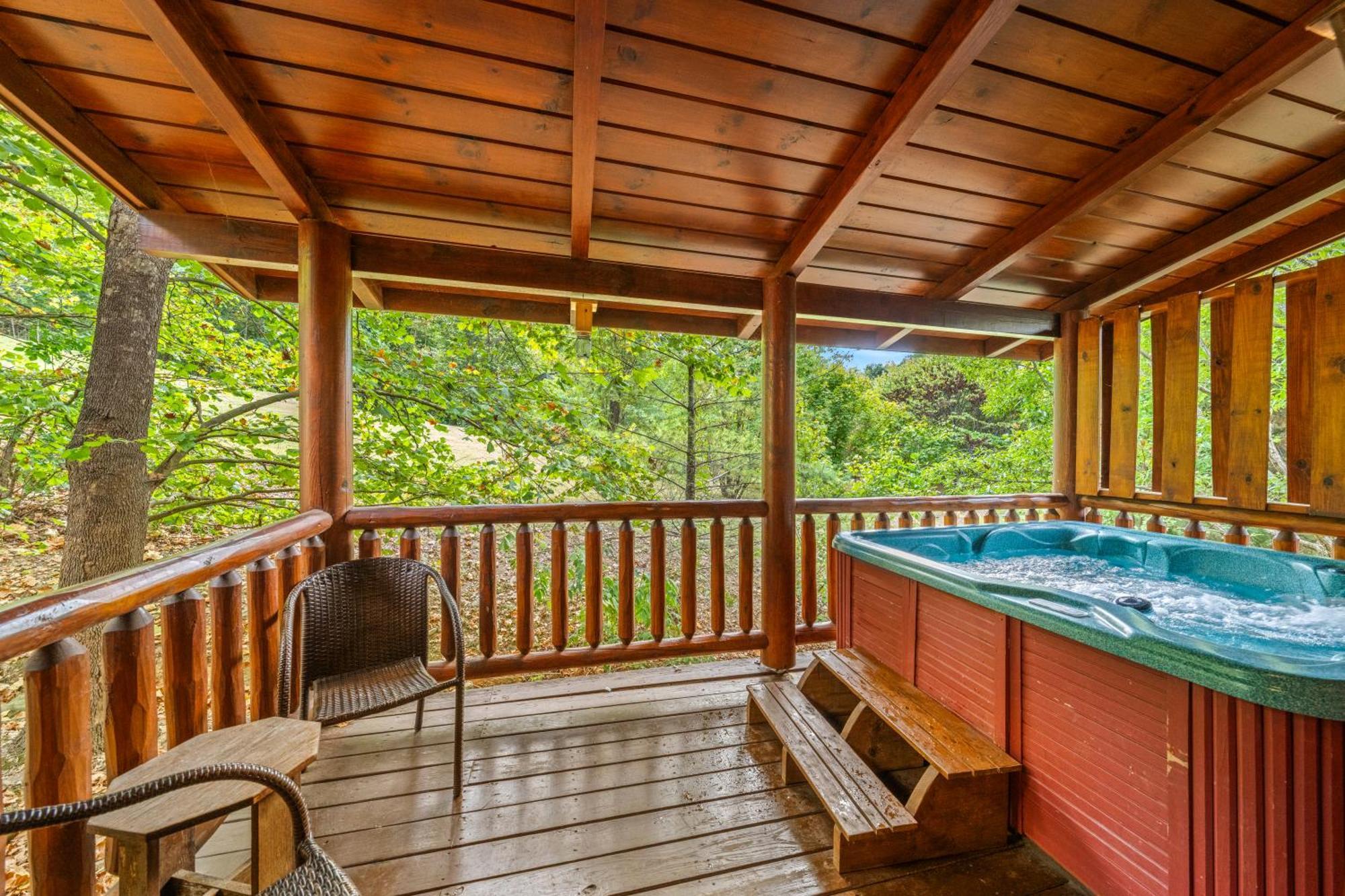Holiday home Alpenhaus Cozy Log - 2 Bedrooms, Hot Tub, Amazing Location!
