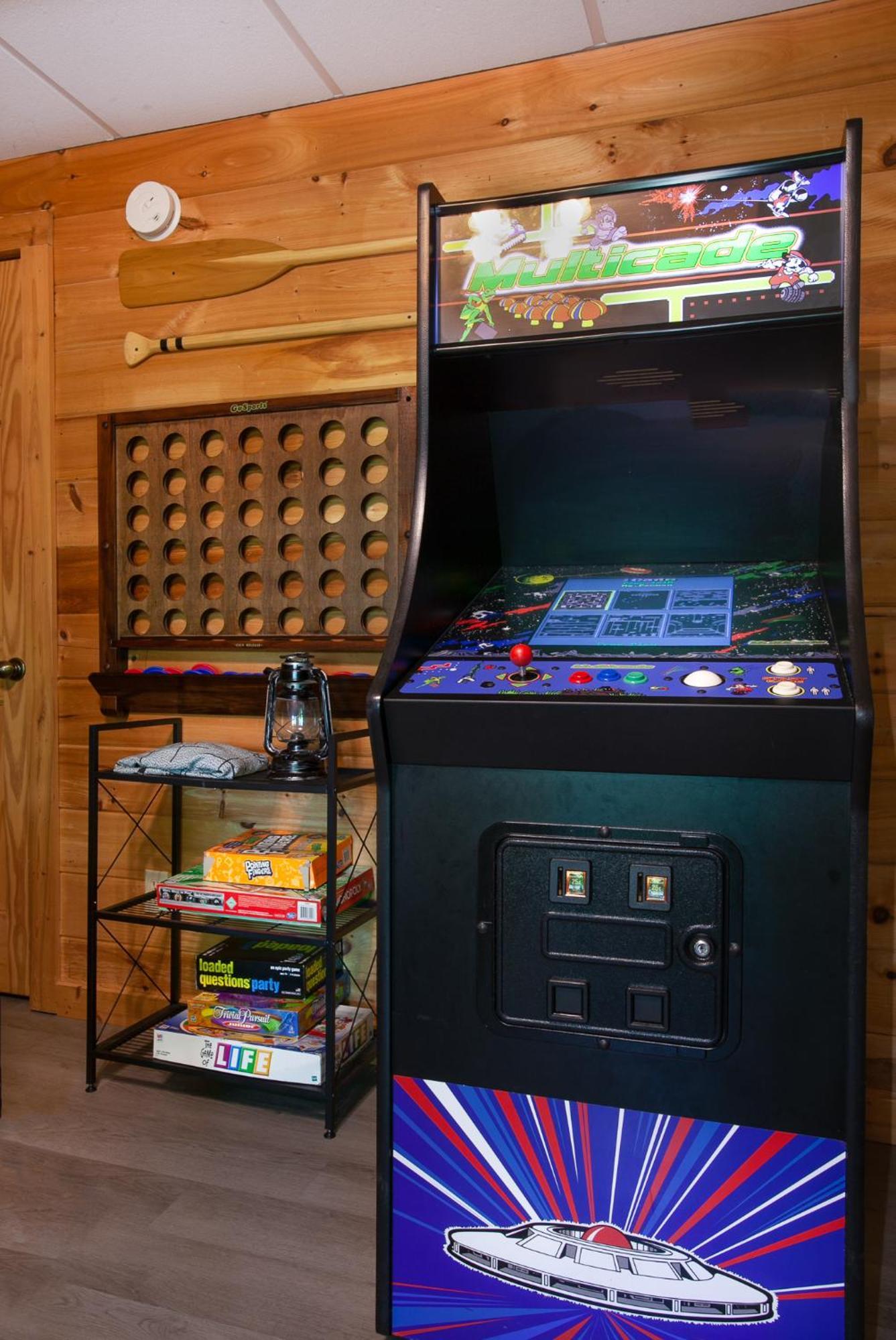 Moose Tracks Hot Tub Arcade Board Games