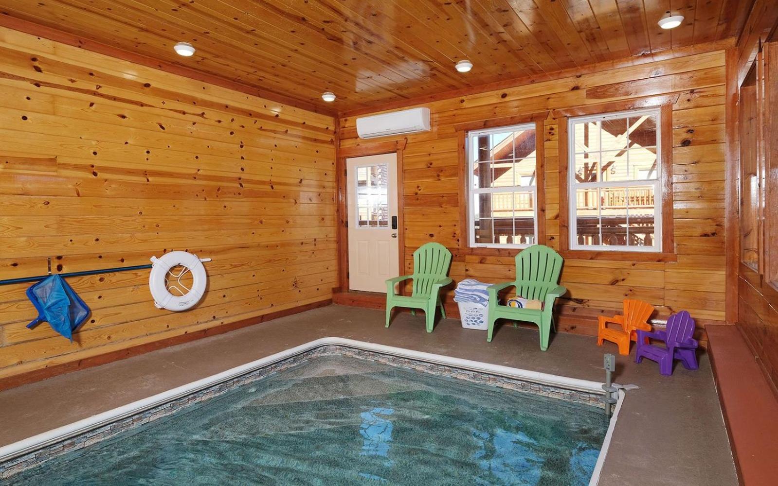 Splash N Mountain Lookout Villa Pigeon Forge