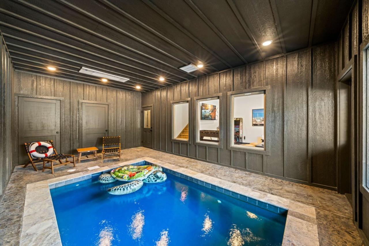 Holiday home Parkway Pool Retreat Hot Tub Foosball Arcade