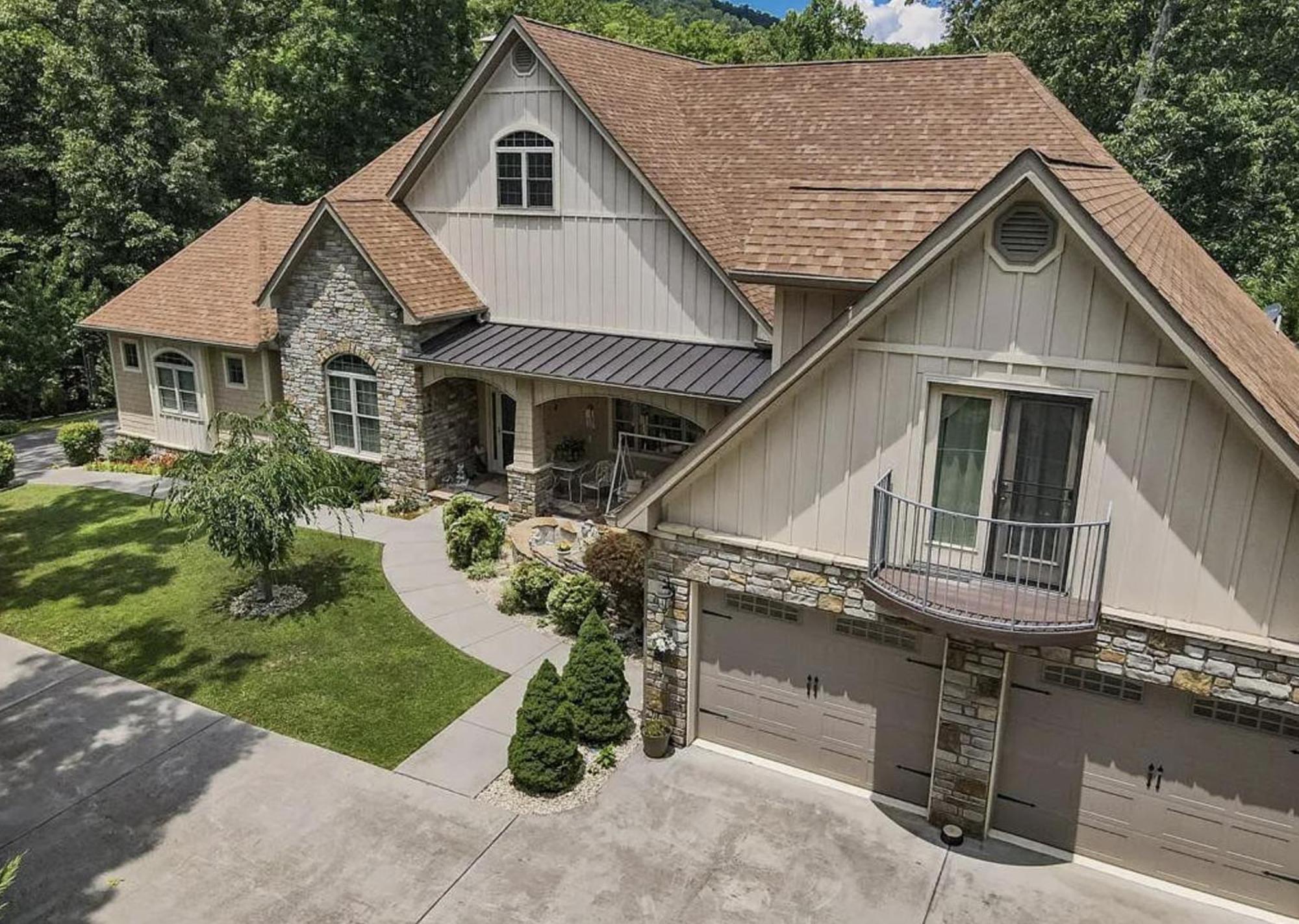 Escape To The Estate At Mill Creek Luxury 5bed With Private Pool Hot Tub Game Fire Pit *