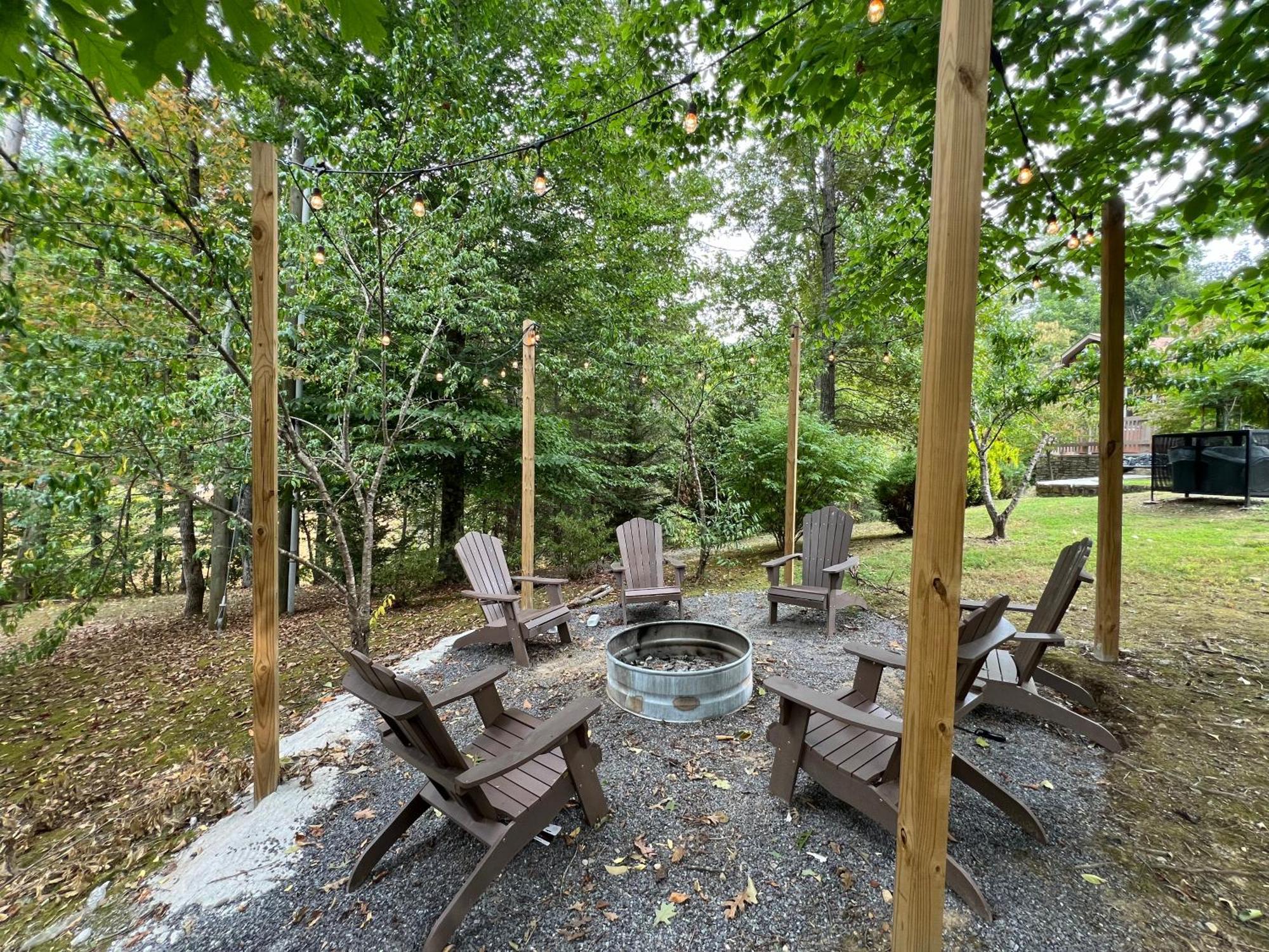 Escape To The Estate At Mill Creek Luxury 5bed With Private Pool Hot Tub Game Fire Pit * Pigeon Forge