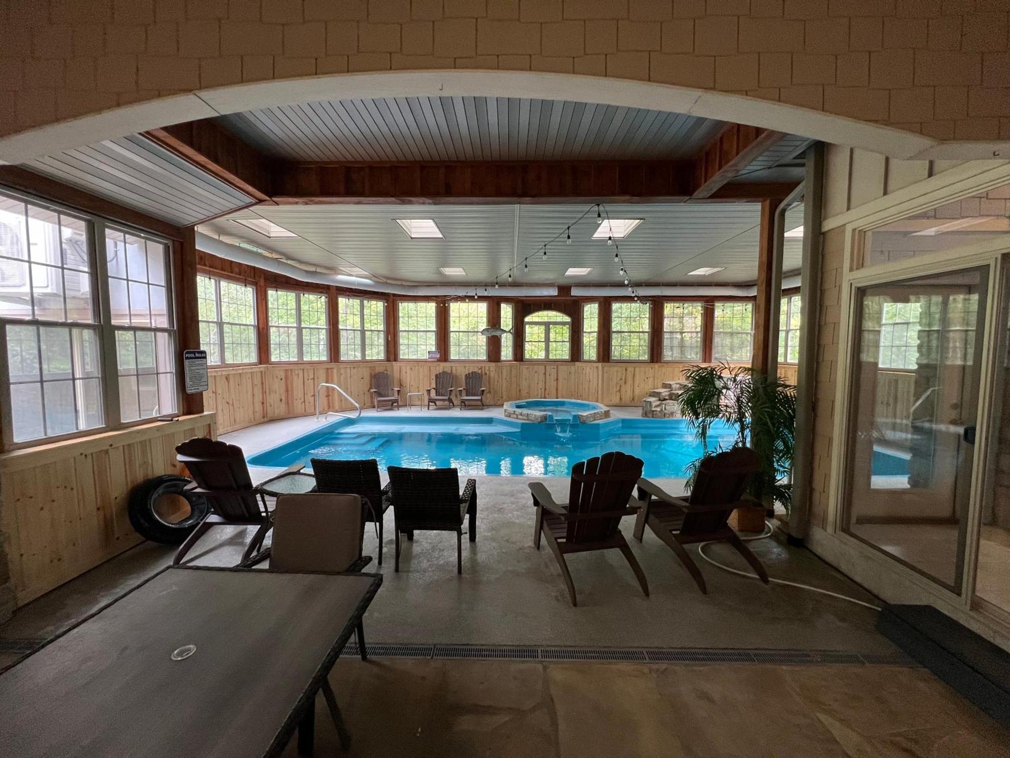Holiday home Escape To The Estate At Mill Creek Luxury 5bed With Private Pool Hot Tub Game Fire Pit