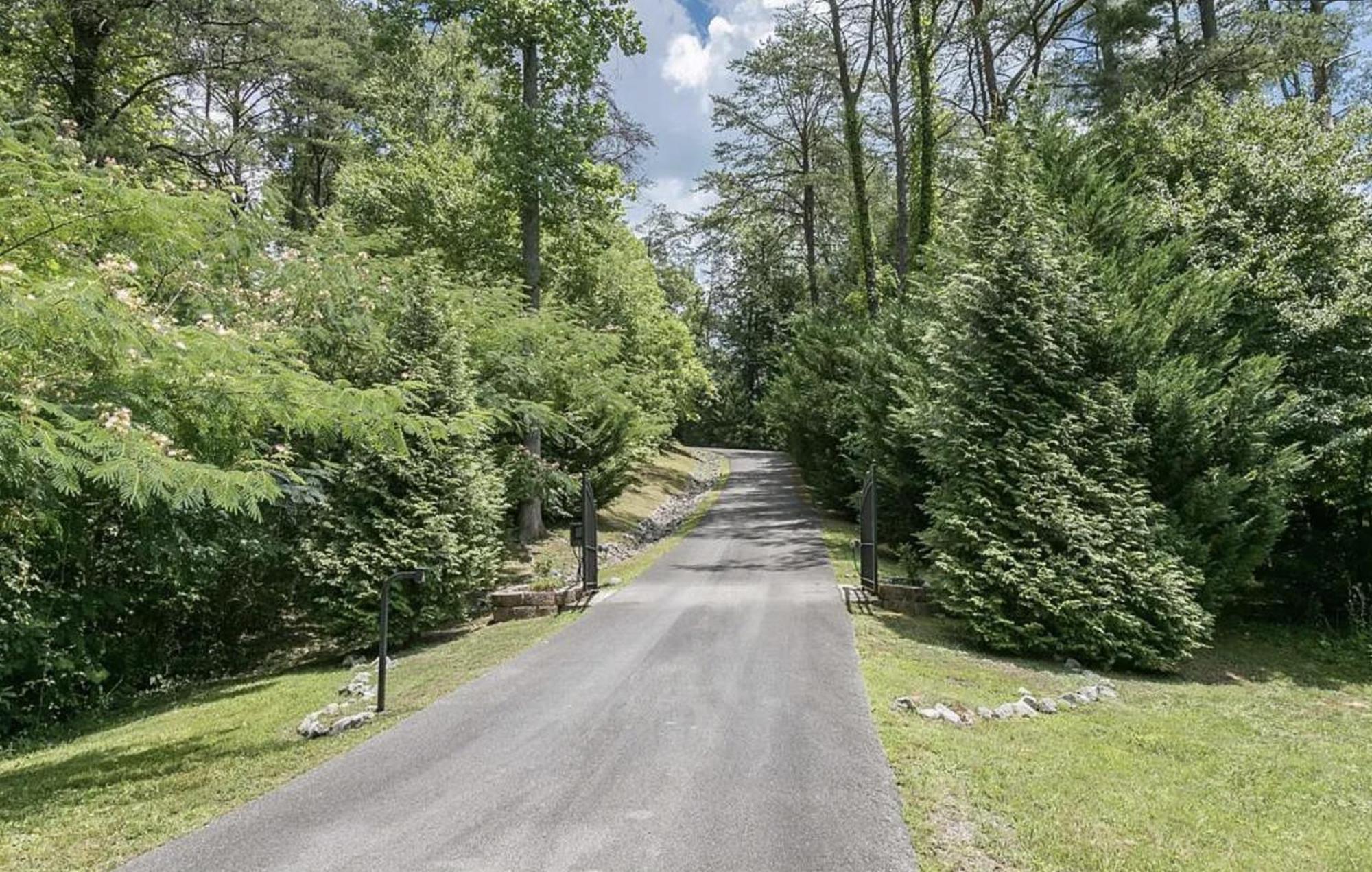 Holiday home Escape To The Estate At Mill Creek Luxury 5bed With Private Pool Hot Tub Game Fire Pit *