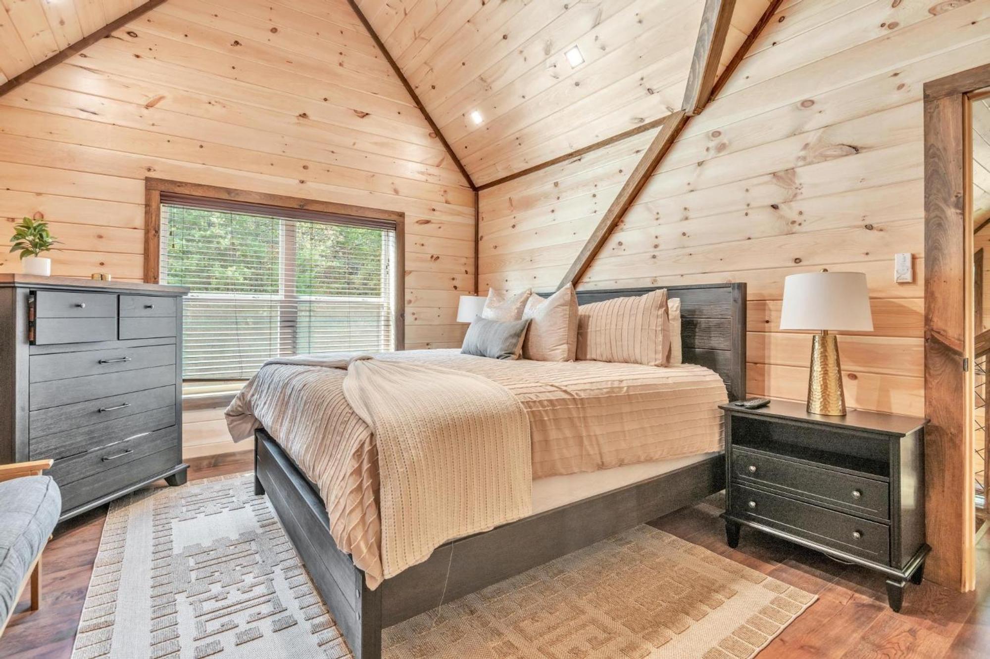 Ern803 - Beary Blue Oasis Holiday home