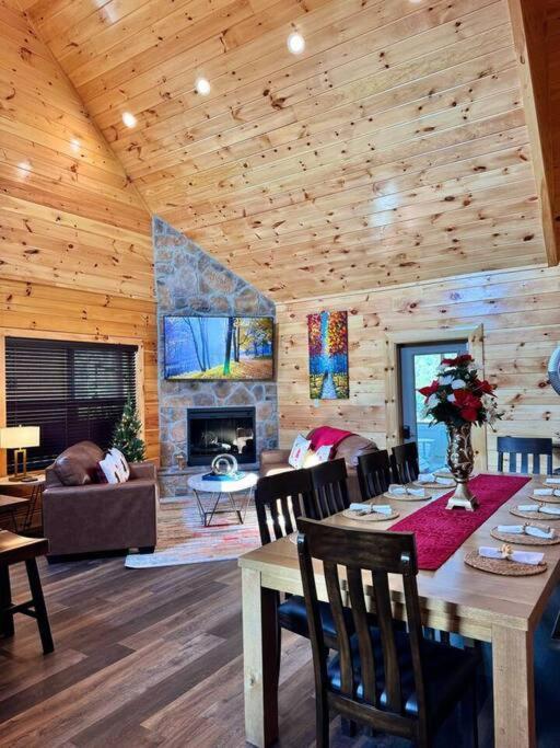 Enchanted Peak Holiday home Pigeon Forge