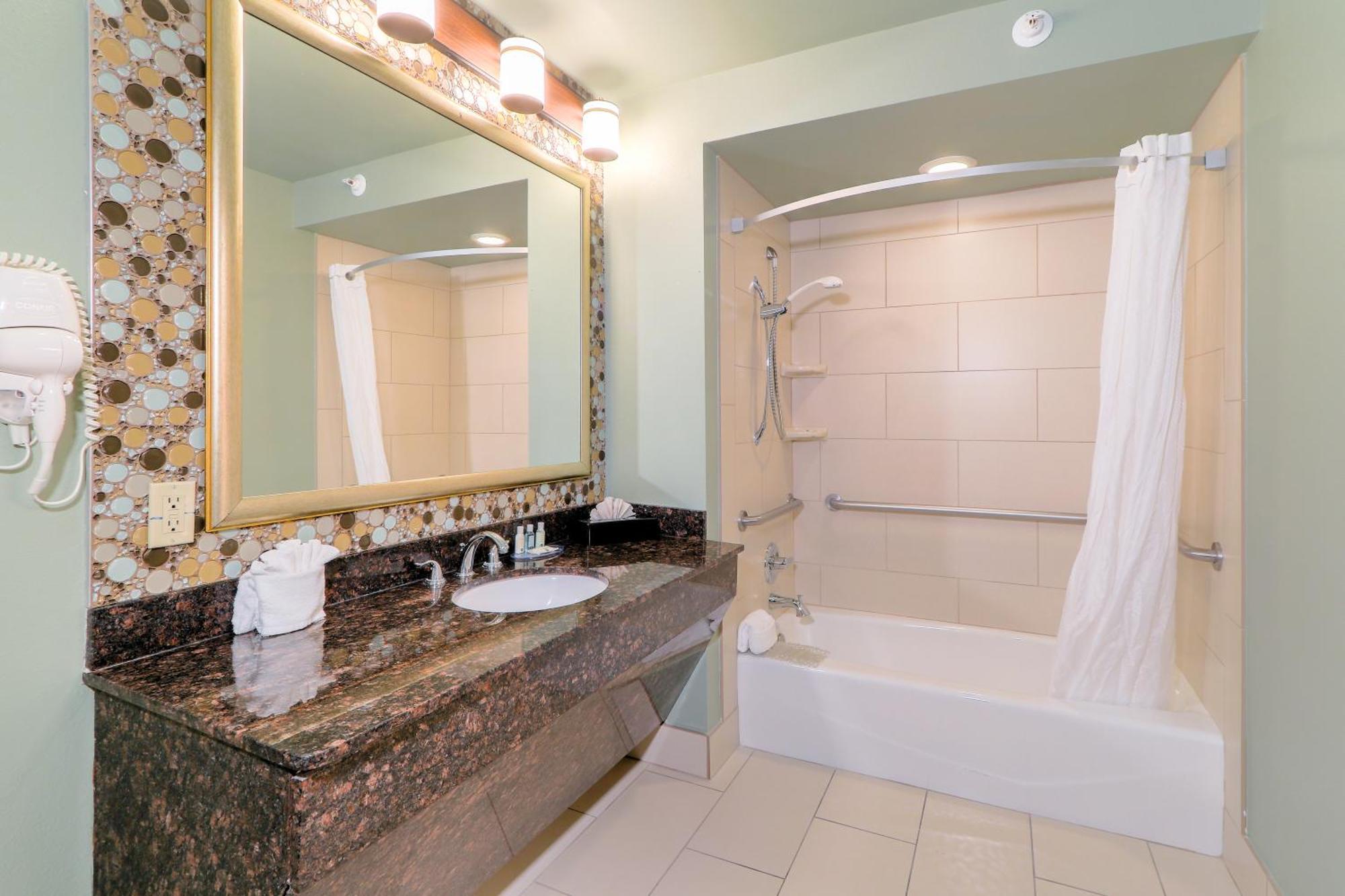 Inn Quality Near The Island Pigeon Forge