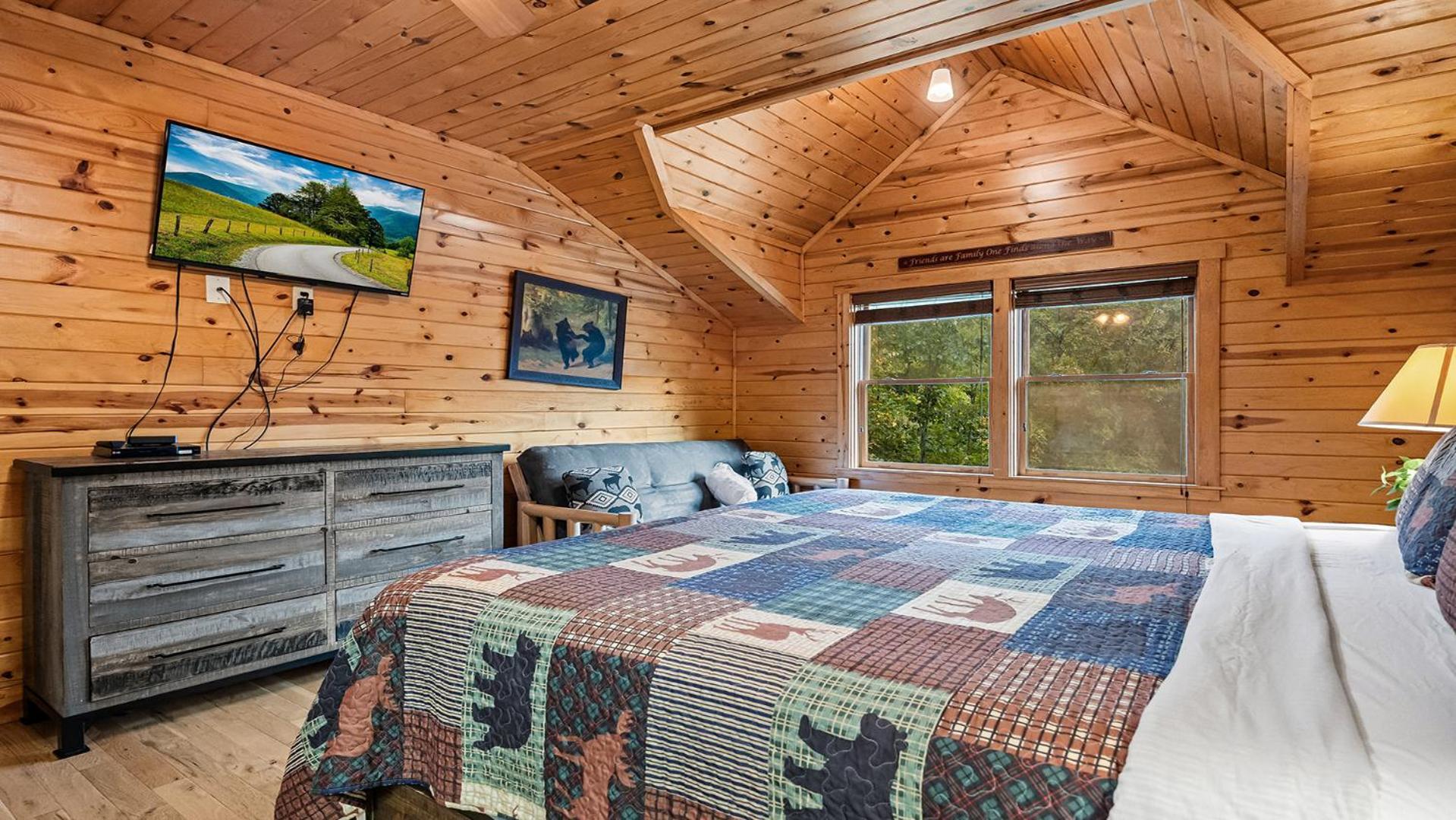 Applewood Manor Pigeon Forge