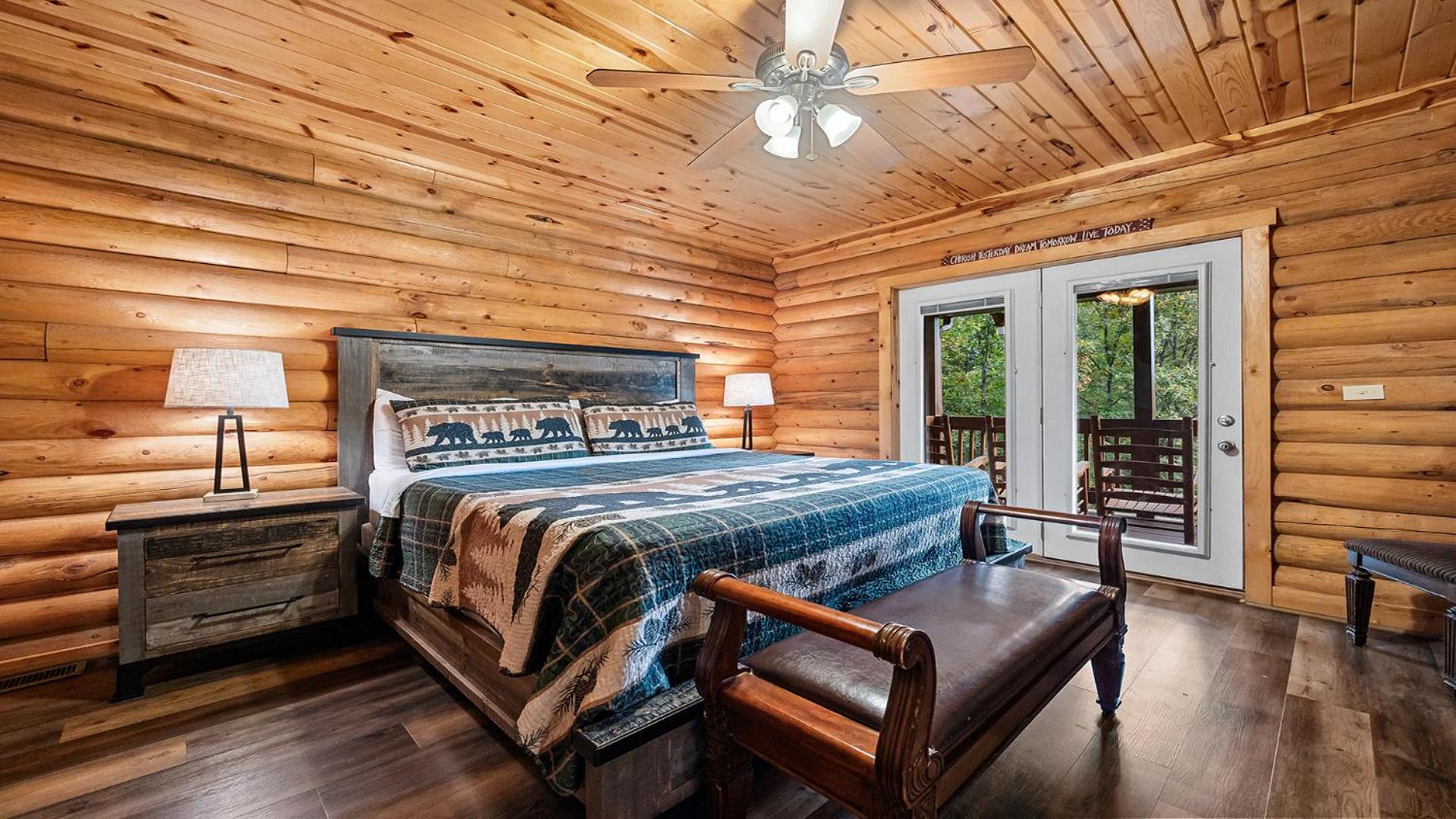 Applewood Manor *