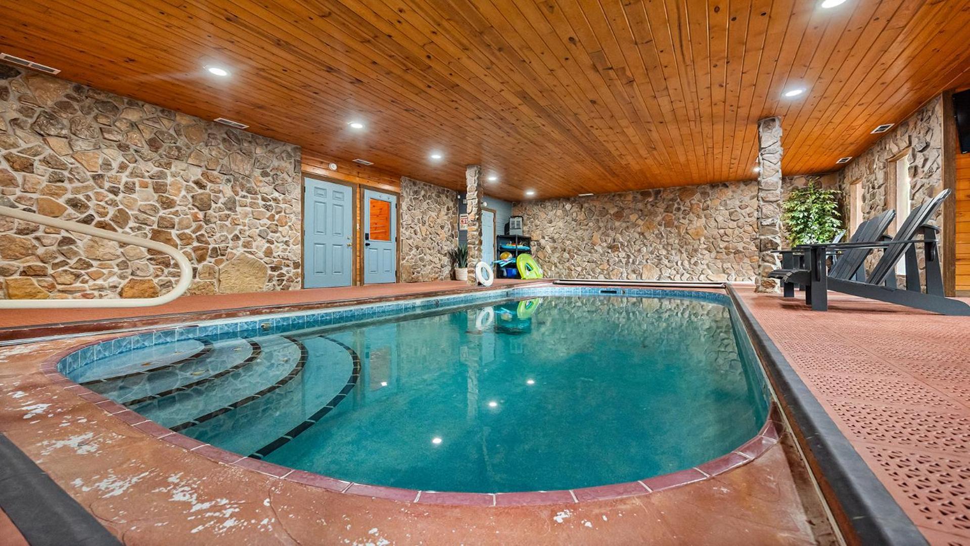 Applewood Manor * Pigeon Forge