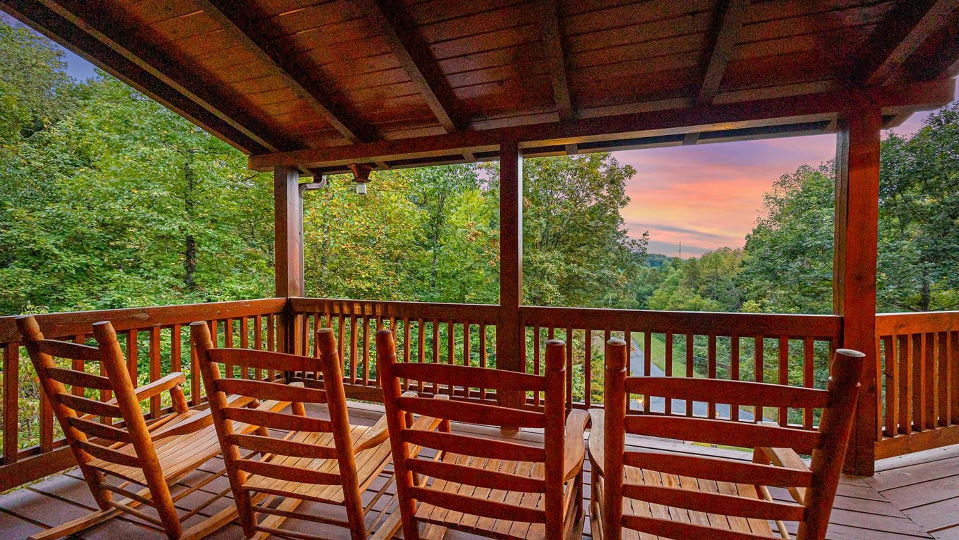 Applewood Manor *