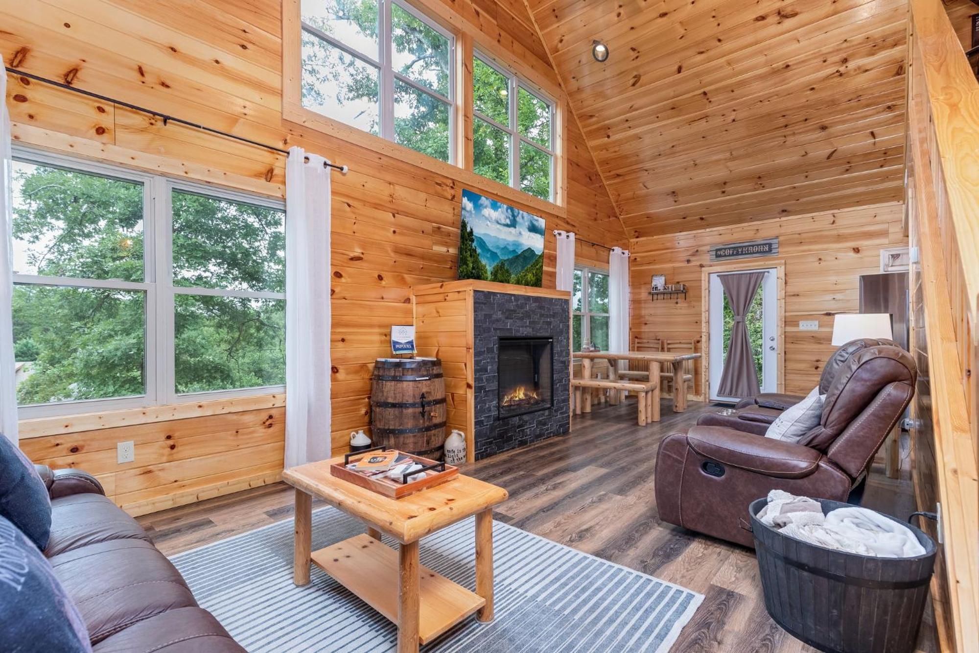 Holiday home Fully Loaded In Heart Of Pigeon Forge