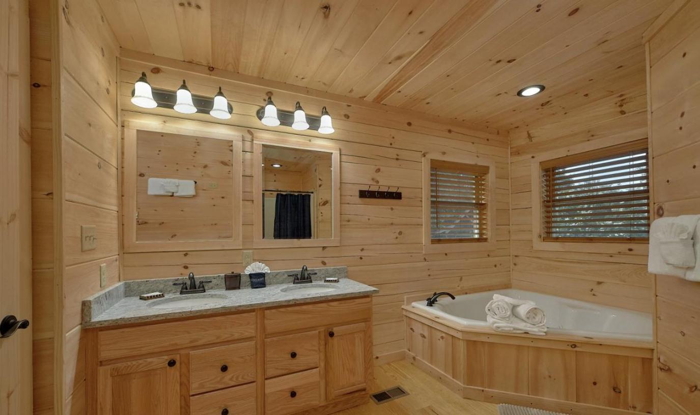 Experience Luxury And Serenity Just Minutes From Attractions Private Indoor Pool Hot Tub