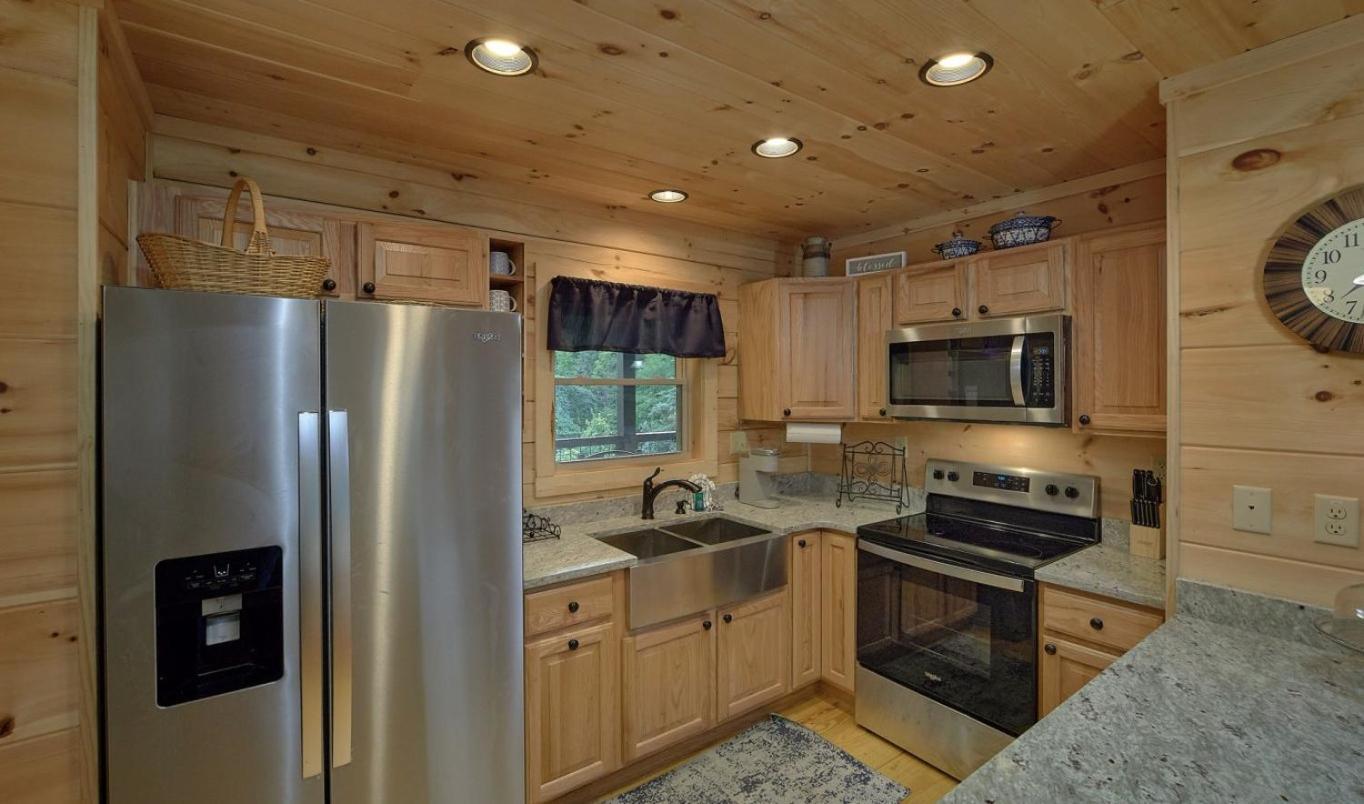 Holiday home Experience Luxury And Serenity Just Minutes From Attractions Private Indoor Pool Hot Tub *