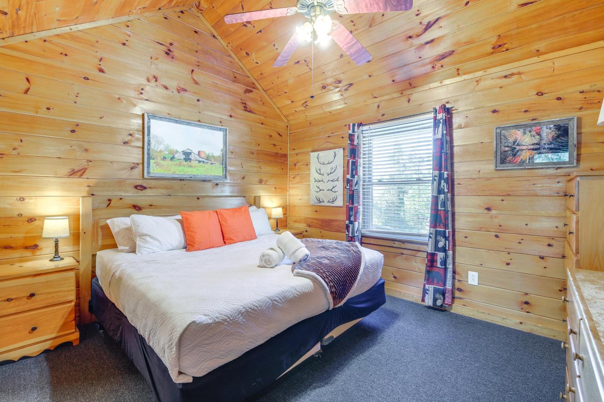 Charming Cabin In The Smokies Hot Tub And Game Holiday home