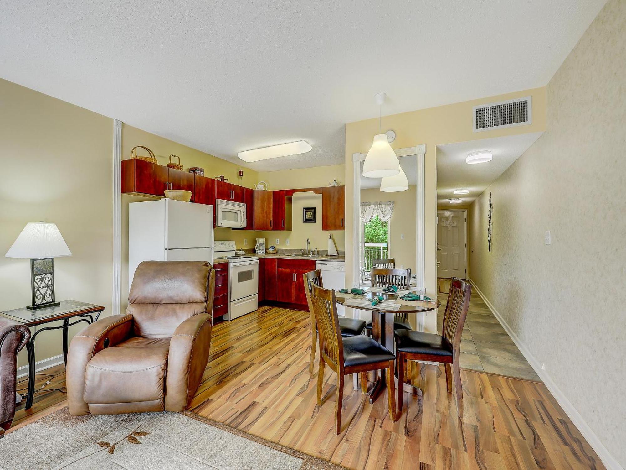 Private Sunsets Whispering Pines 431 Apartment *