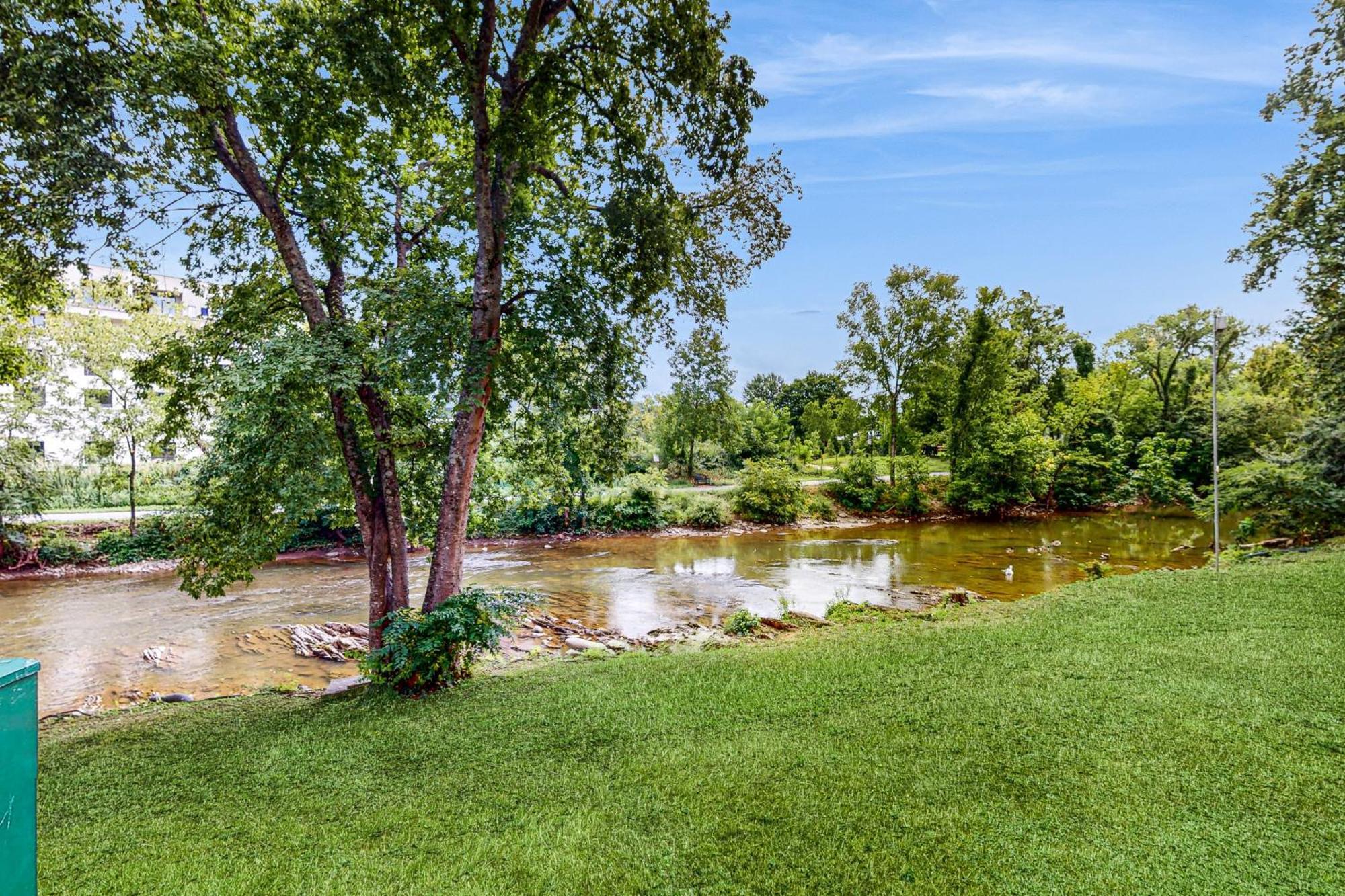 River Secret & River Hideout Pigeon Forge