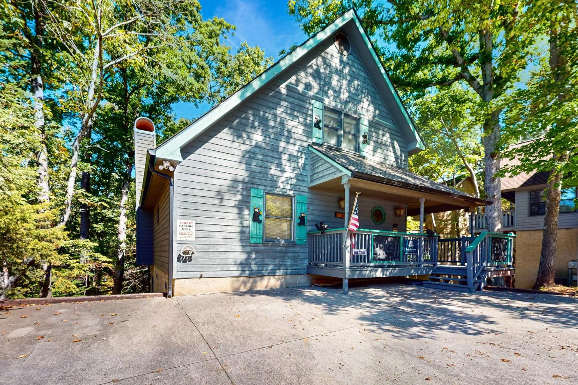 Big Bear Hug Cabin Pigeon Forge