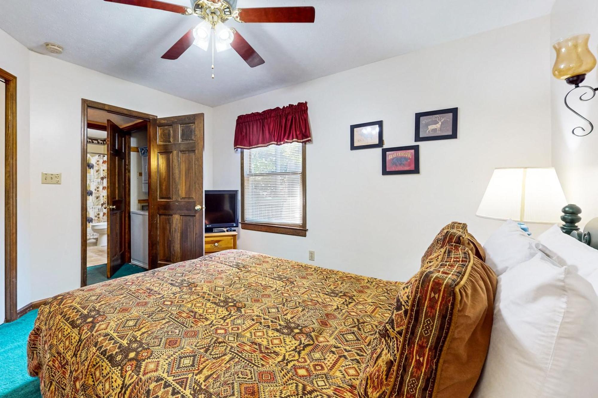 Big Bear Hug Cabin *