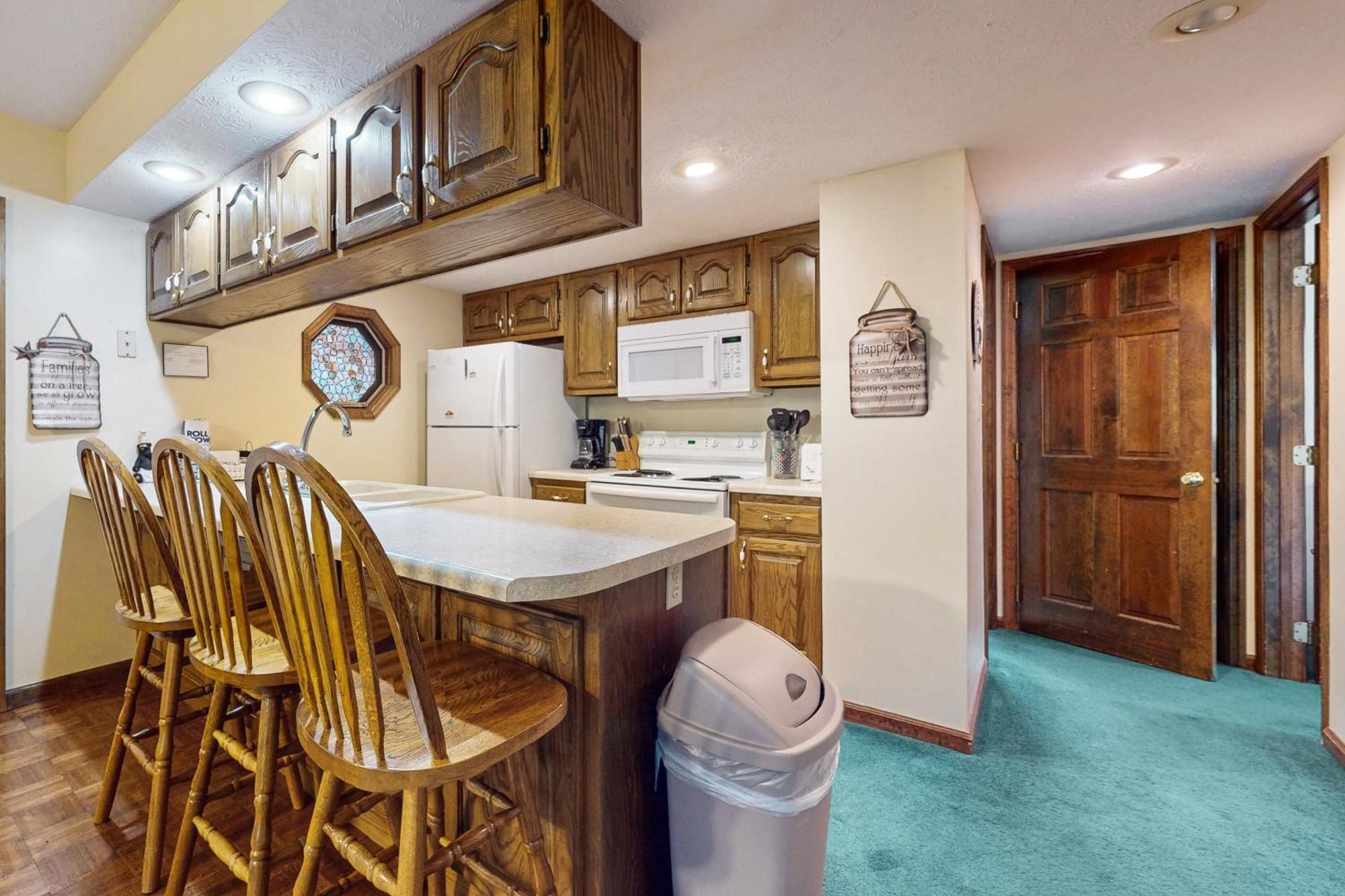 Big Bear Hug Cabin * Pigeon Forge