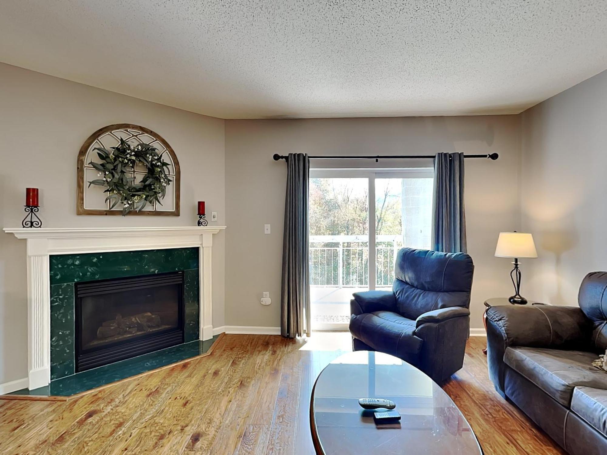 Dream A Little Dream Whispering Pines 411 Apartment