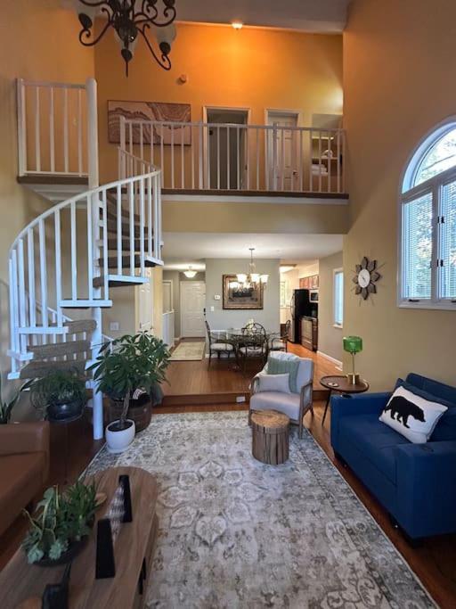Relax At Forge Tranquil Retreat Near Attractions