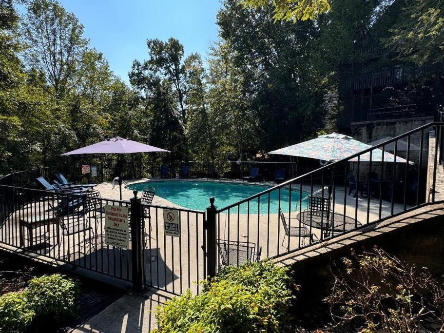 Relax At Forge Tranquil Retreat Near Attractions Pigeon Forge