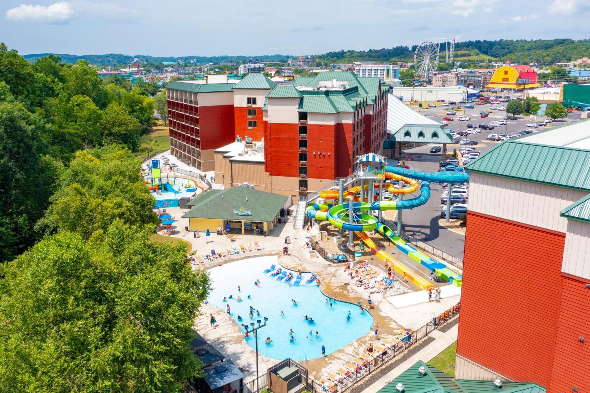Hotel Country Cascades Waterpark