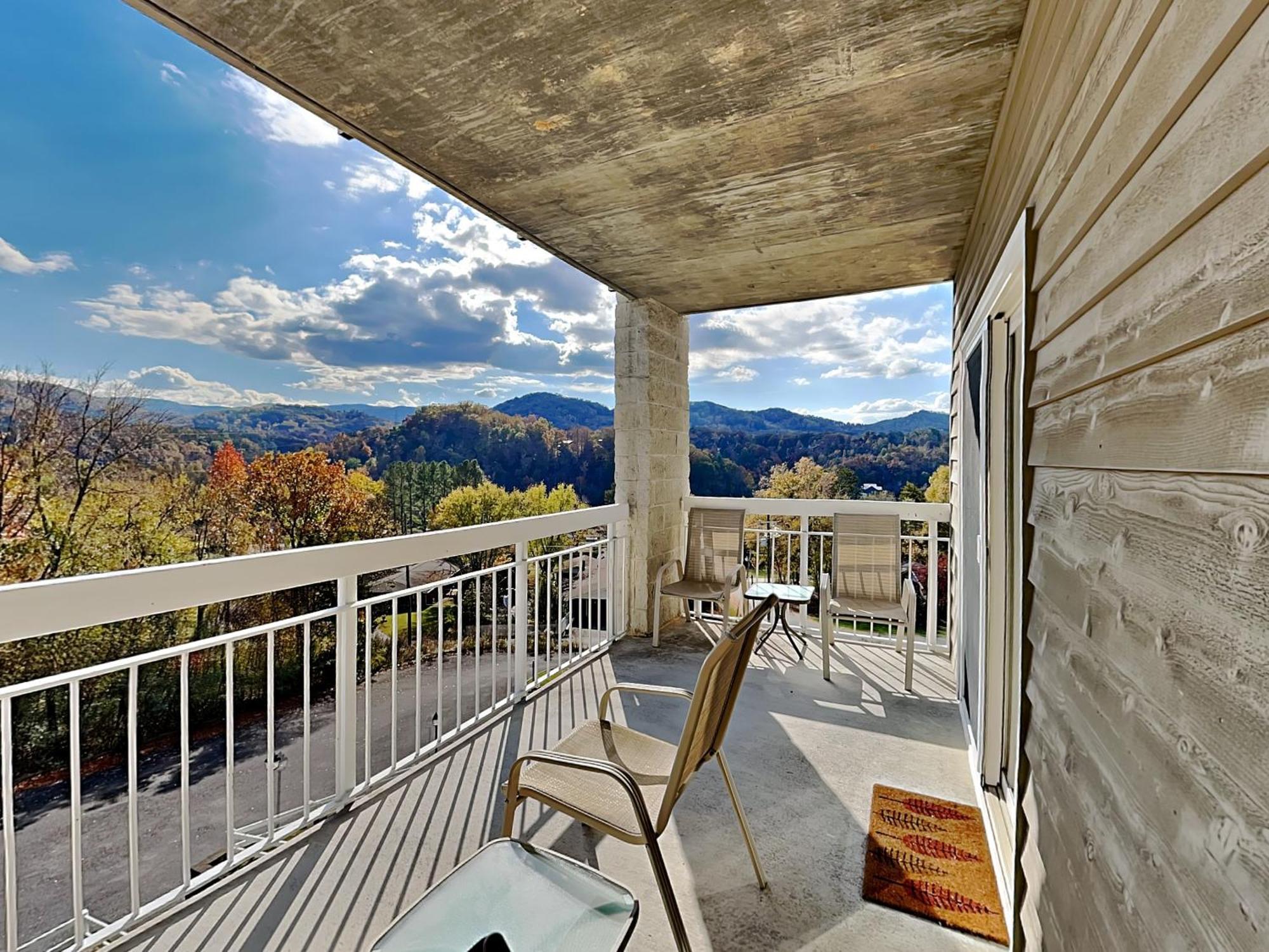 Apartment Private Sunsets Whispering Pines 431 Pigeon Forge