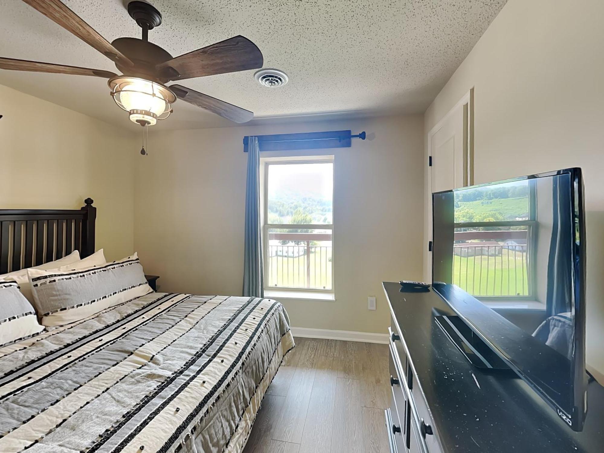 Apartment Heavenly River Cedar 703
